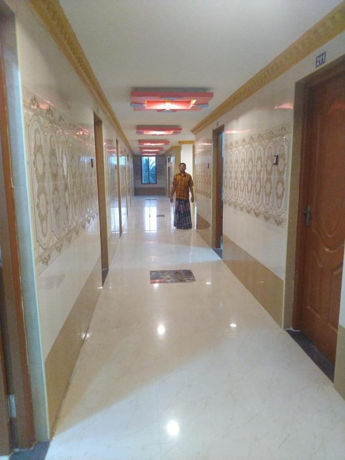 New City Tower Residency Tiruchchendūr エクステリア 写真